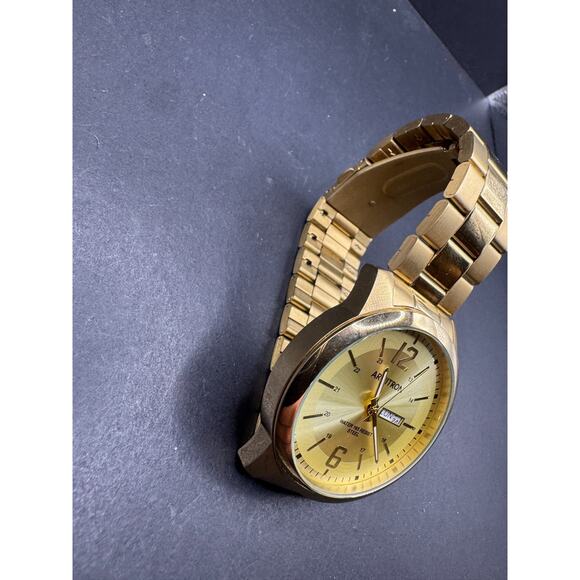 Armitron Gold Tone Stainless Steel Day & Date Watch 20/5496GP 43.8mm Working - Picture 5 of 10